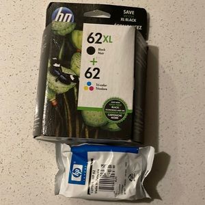 HP 62 ink bundle: 1 black and 2 Tri-color
